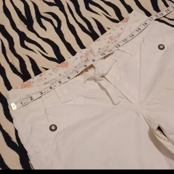 💙🌹 WHITE Bermudas shorts - Picture 6 of 13